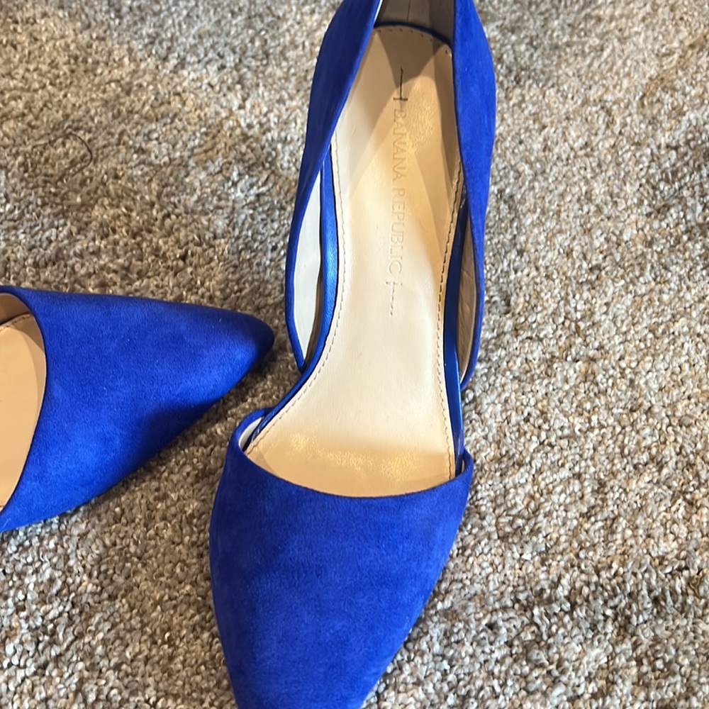 Vibrant blue suede heels - Picture 2 of 3